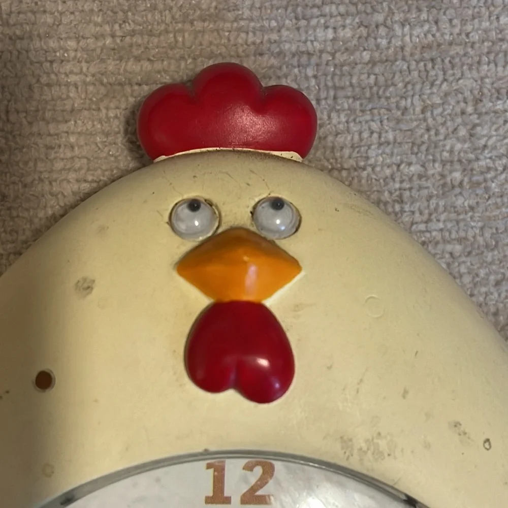 Vintage RARE la brea Chicken Alarm Clock, La Brea Quartz Movement, Heavy…